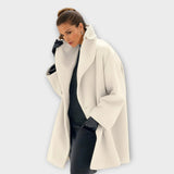 Women's Oversized Winter Coat with Large Lapel Collar and Side Pockets