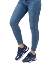 Women's Platform Sneakers with Lace-Up Closure and Metallic Accent
