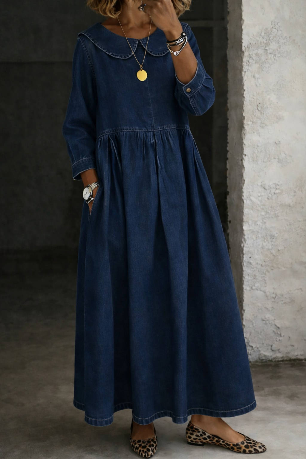 Women's Maxi Dress with Peter Pan Collar and Long Sleeves