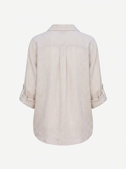 Women's Oversized Button-Down Shirt with Long Sleeves and Classic Collar