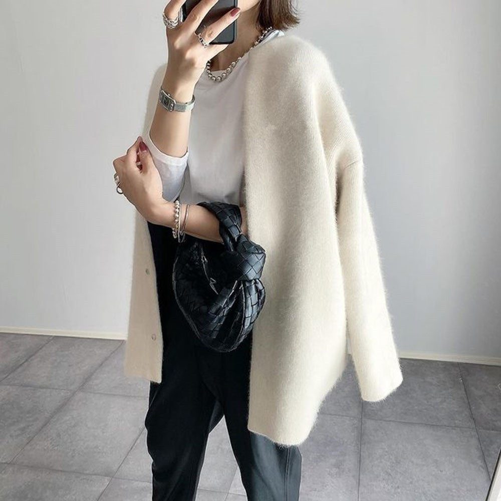 Women's Oversized Long Cardigan with Round Neck and Button Closure