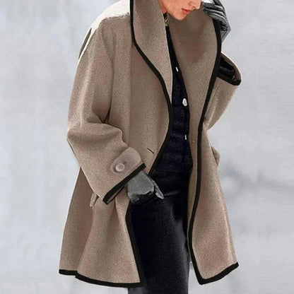 Women's Oversized Winter Coat with Large Lapel Collar and Side Pockets