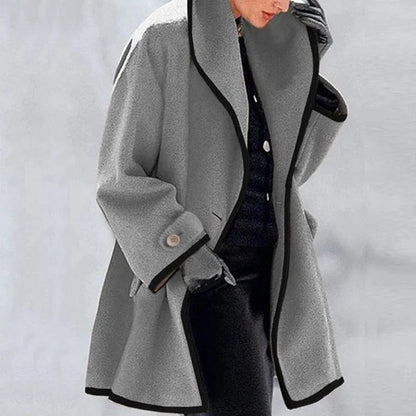 Women's Oversized Winter Coat with Large Lapel Collar and Side Pockets