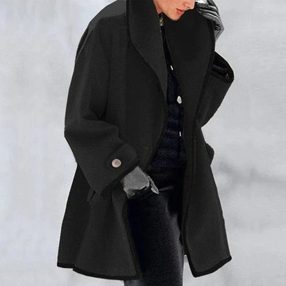 Women's Oversized Winter Coat with Large Lapel Collar and Side Pockets