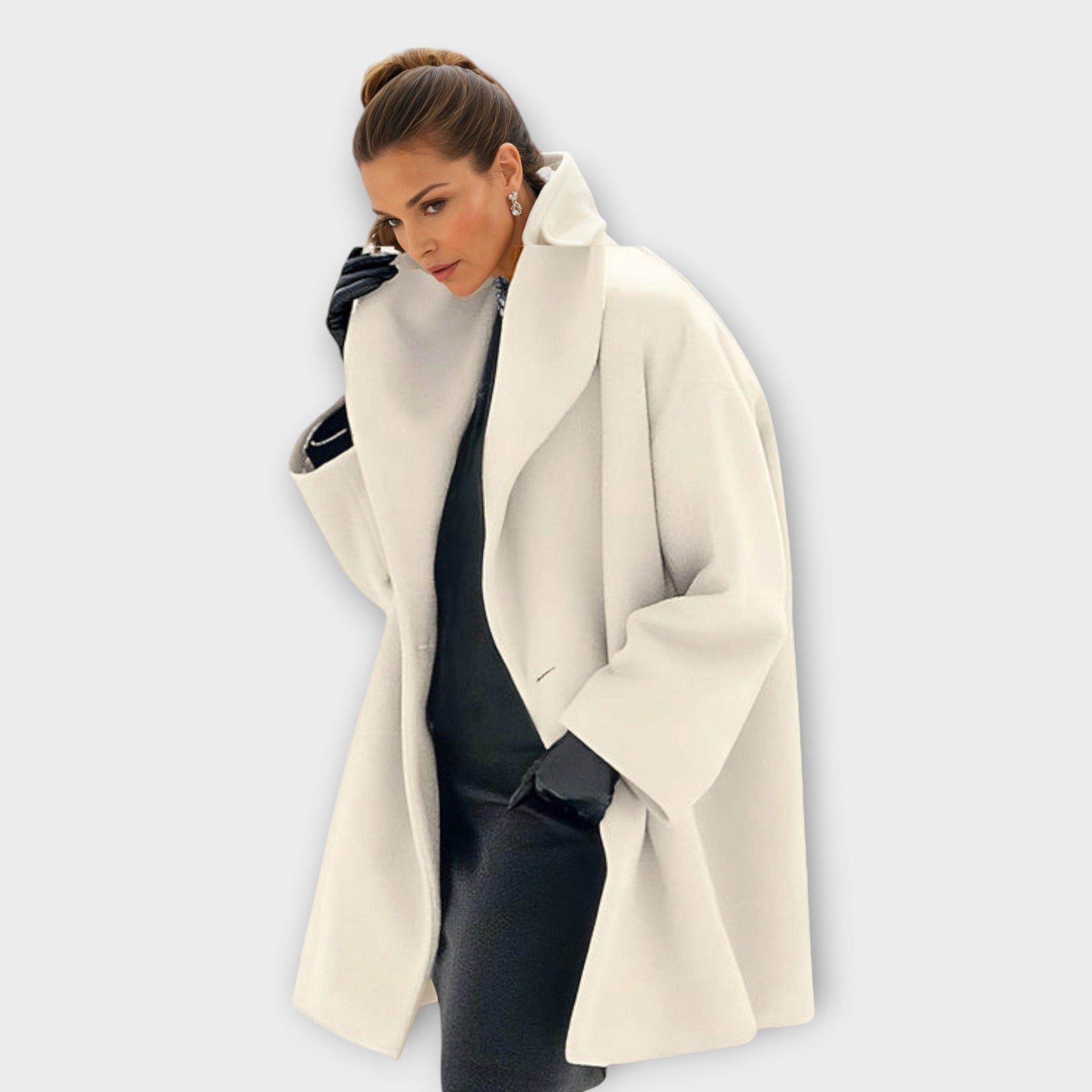 Women's Oversized Winter Coat with Large Lapel Collar and Side Pockets