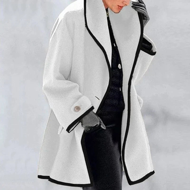 Women's Oversized Winter Coat with Large Lapel Collar and Side Pockets