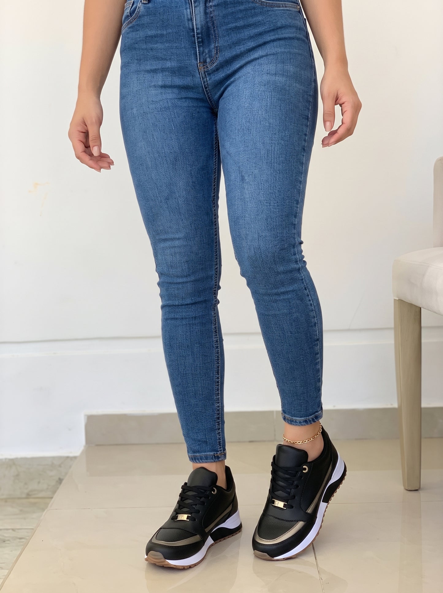 Women's Platform Sneakers with Lace-Up Closure and Metallic Accent