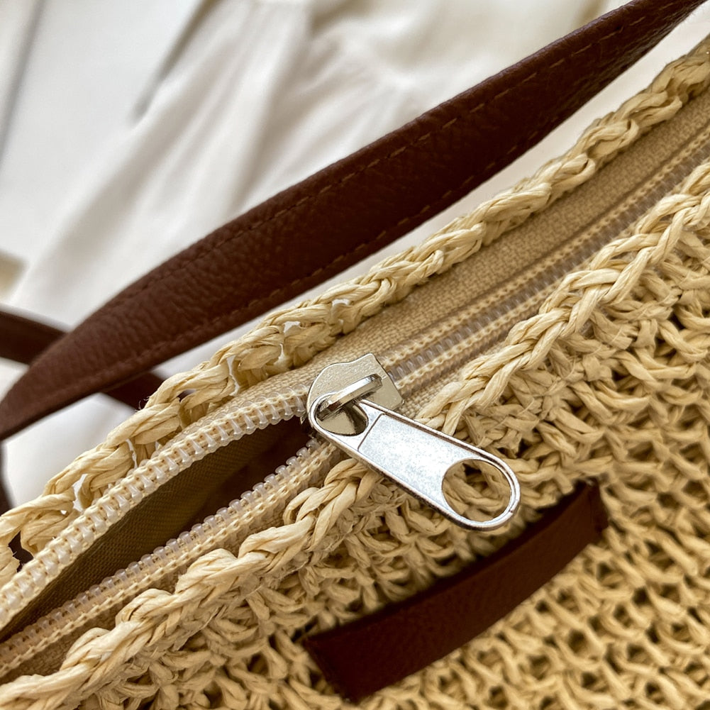 Women's Woven Straw Shoulder Bag with Adjustable Strap and Zip Closure